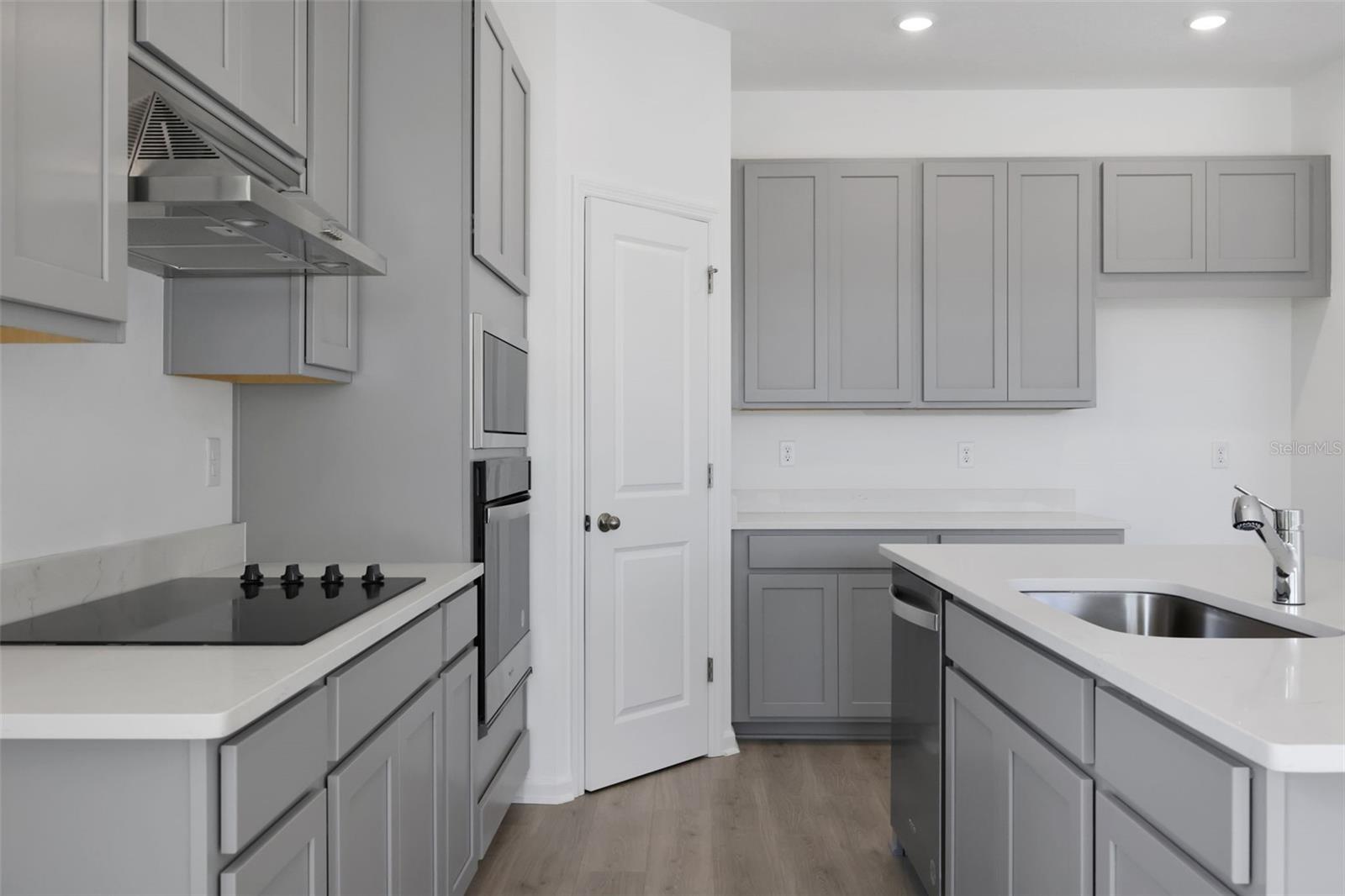 SEAPORT VILLAGE - Residential