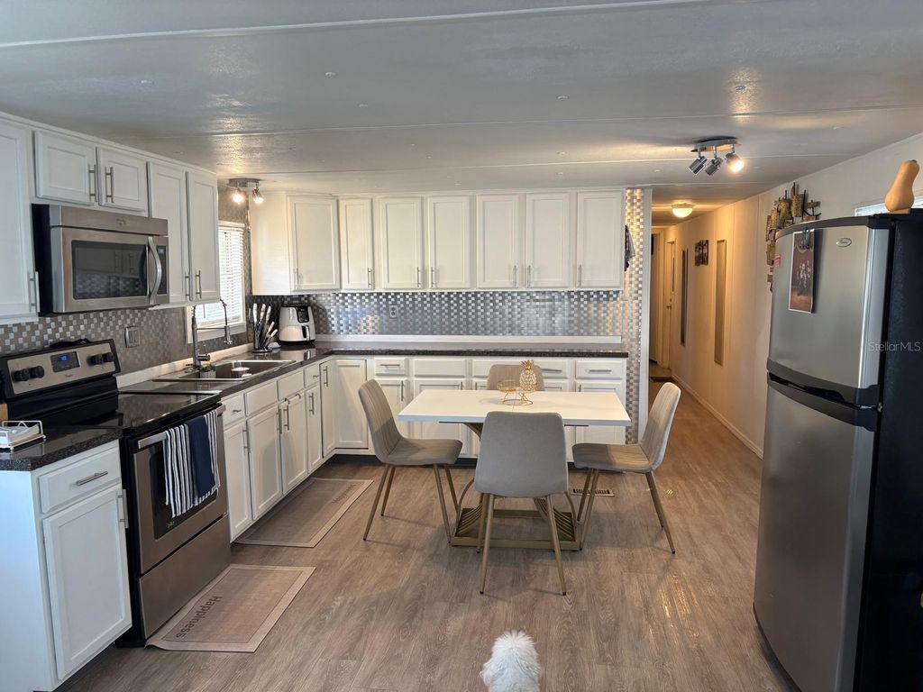 Photo of 3000 Us Highway 17 92 W, Haines City, FL 33844 (MLS # S5146893)