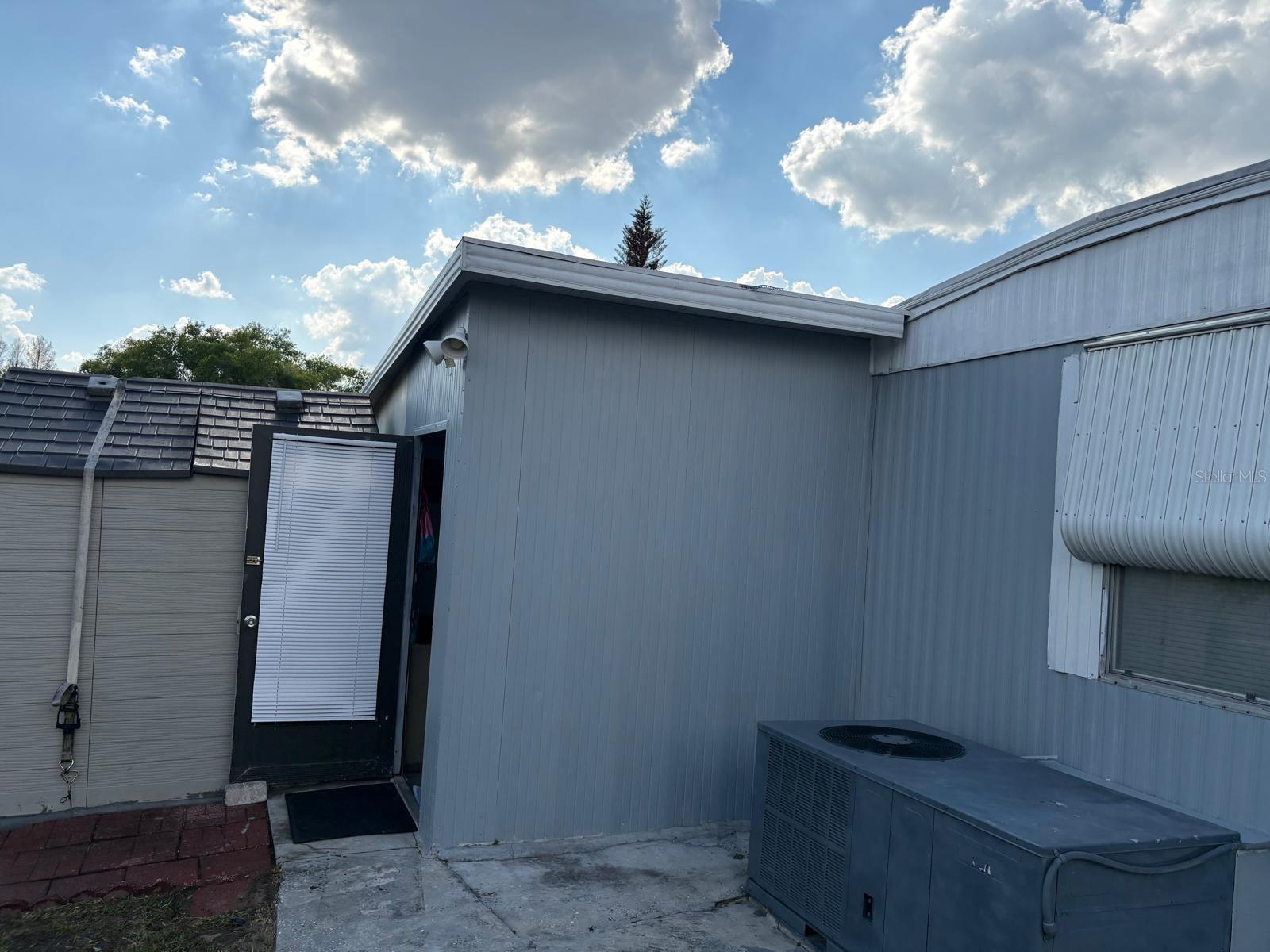 ROYAL PALM VILLAGE - Residential