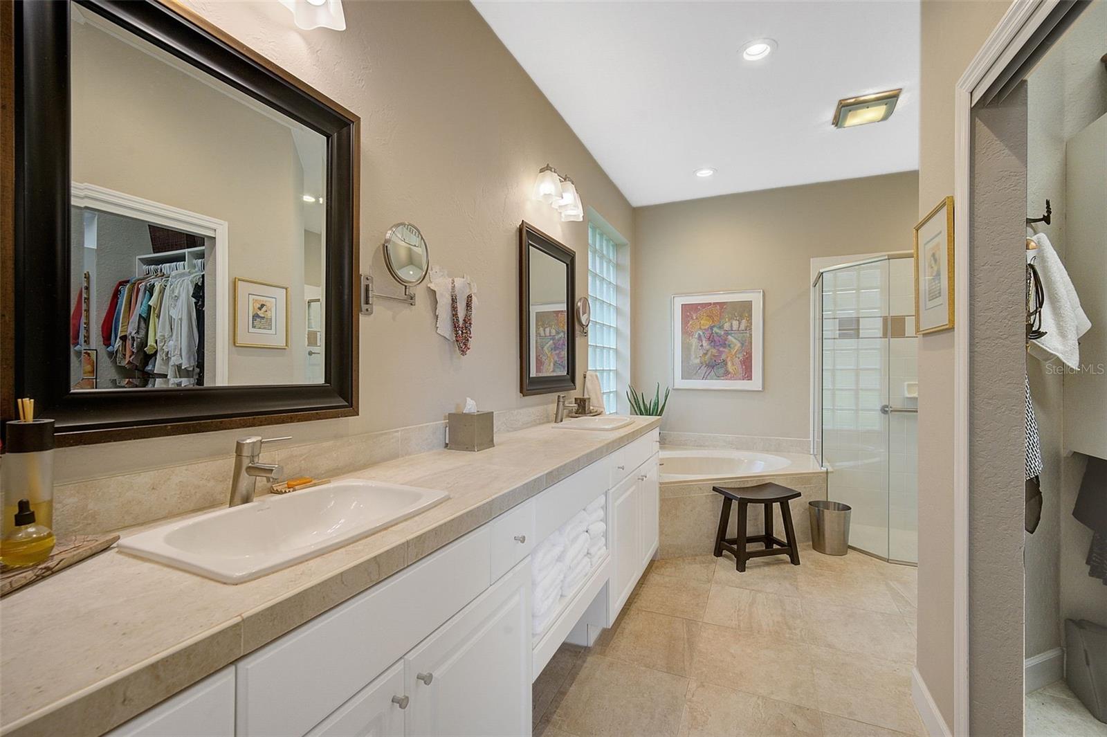 UNIVERSITY PARK - Residential