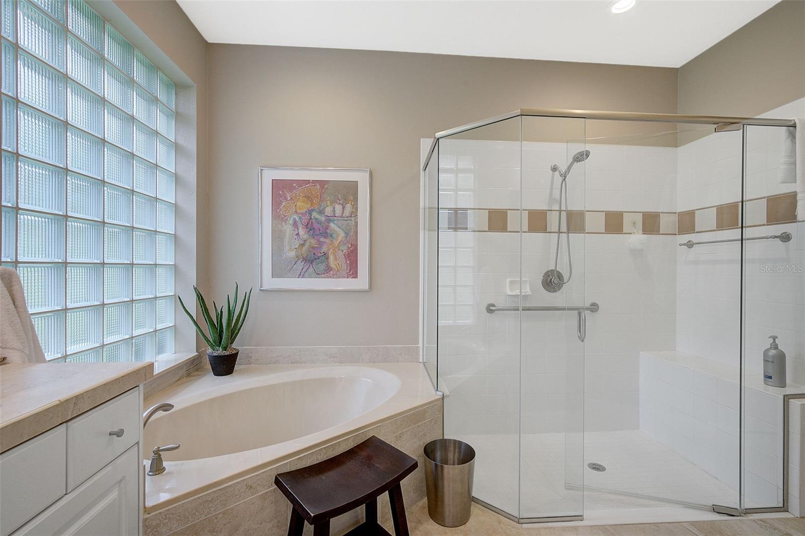 UNIVERSITY PARK - Residential