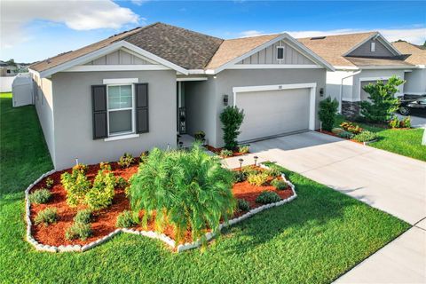 A home in AUBURNDALE