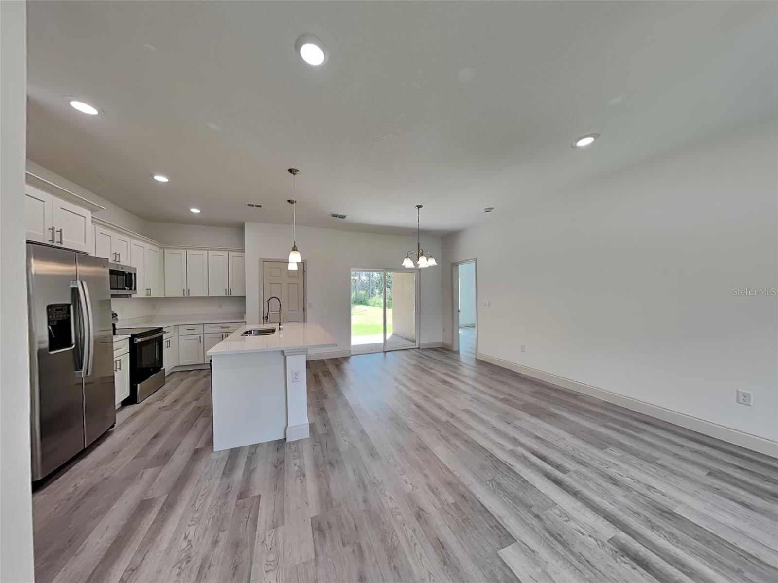 CITRUS SPGS UNIT 22 - Residential Lease