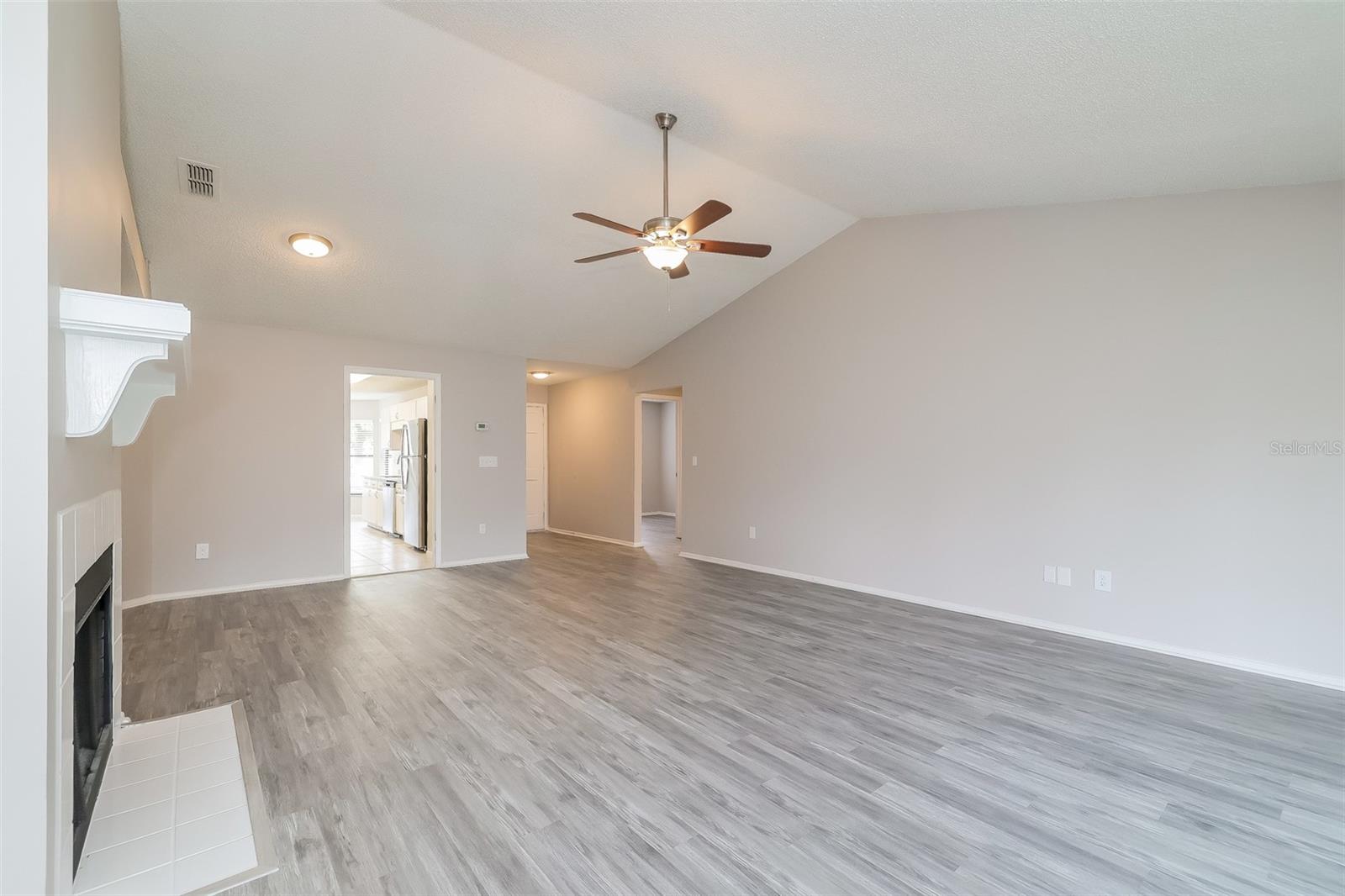 ALAFAYA WOODS PH 10 - Residential