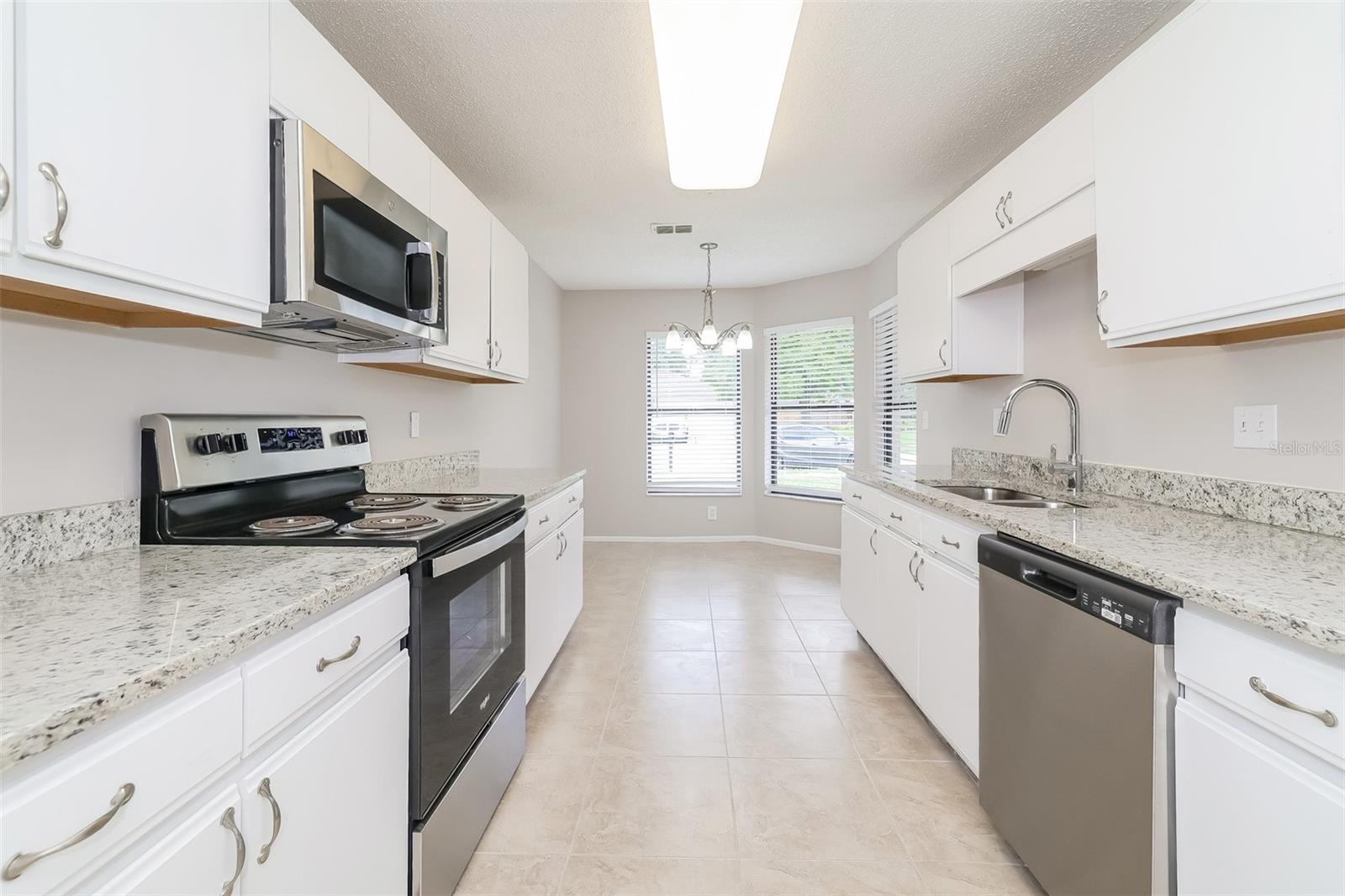 ALAFAYA WOODS PH 10 - Residential