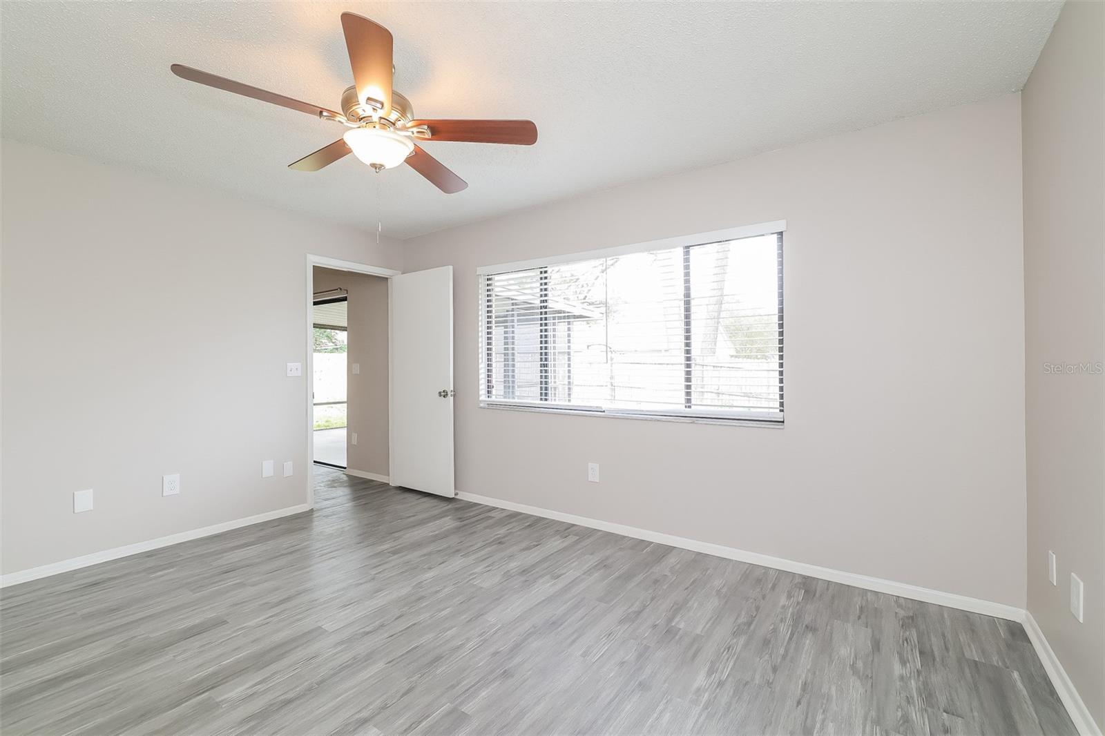 ALAFAYA WOODS PH 10 - Residential