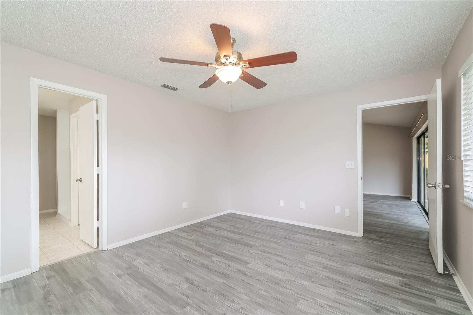 ALAFAYA WOODS PH 10 - Residential