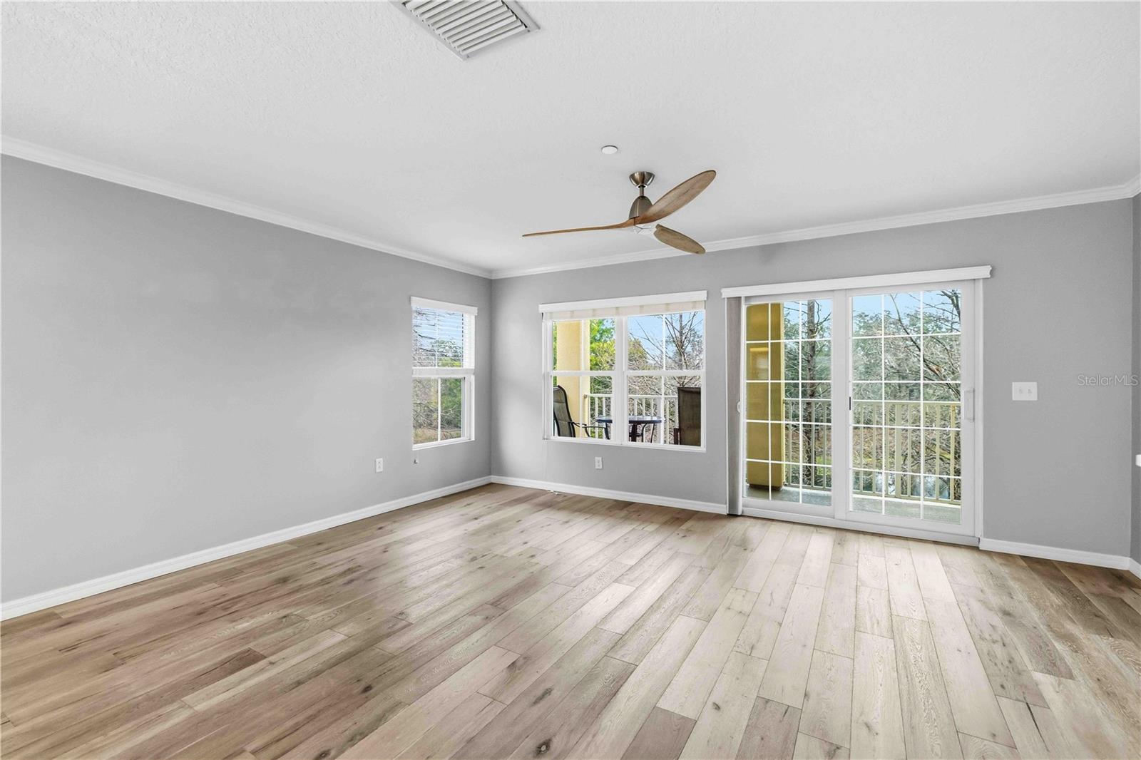 9040 WHITE SAGE LOOP