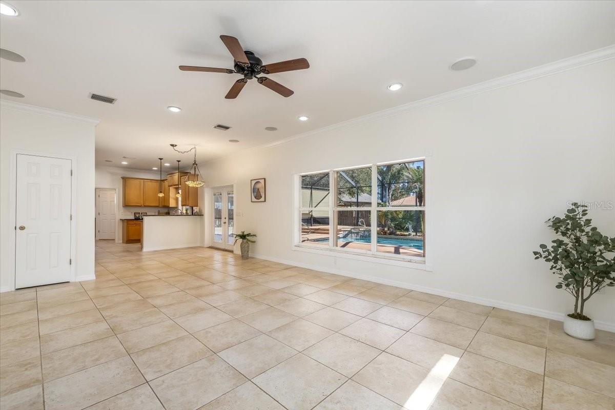 04 FAIRWAYS - Residential