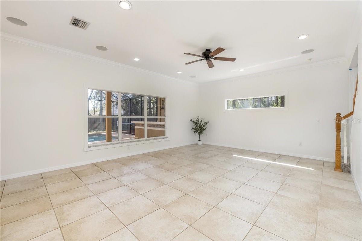 04 FAIRWAYS - Residential