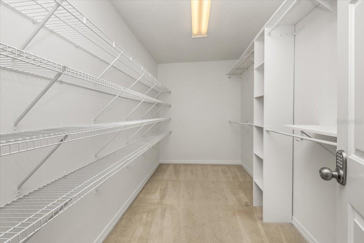 04 FAIRWAYS - Residential