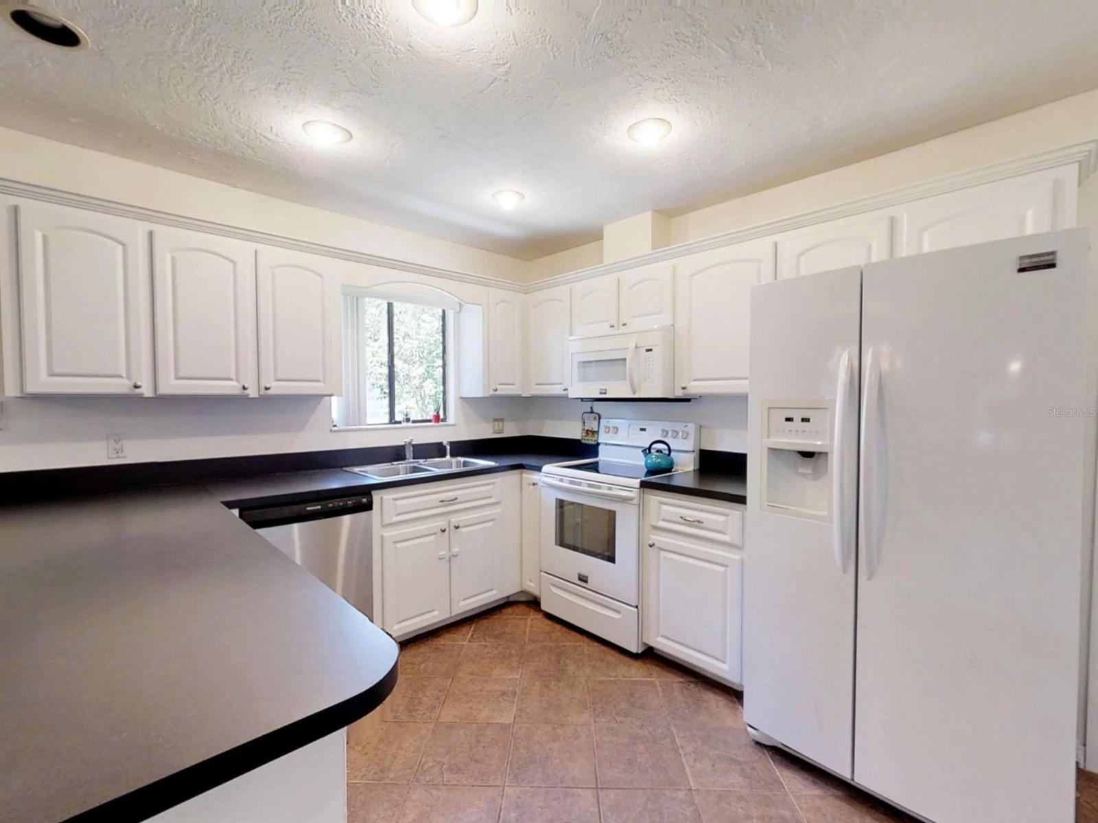 Florida Shores 01 - Residential