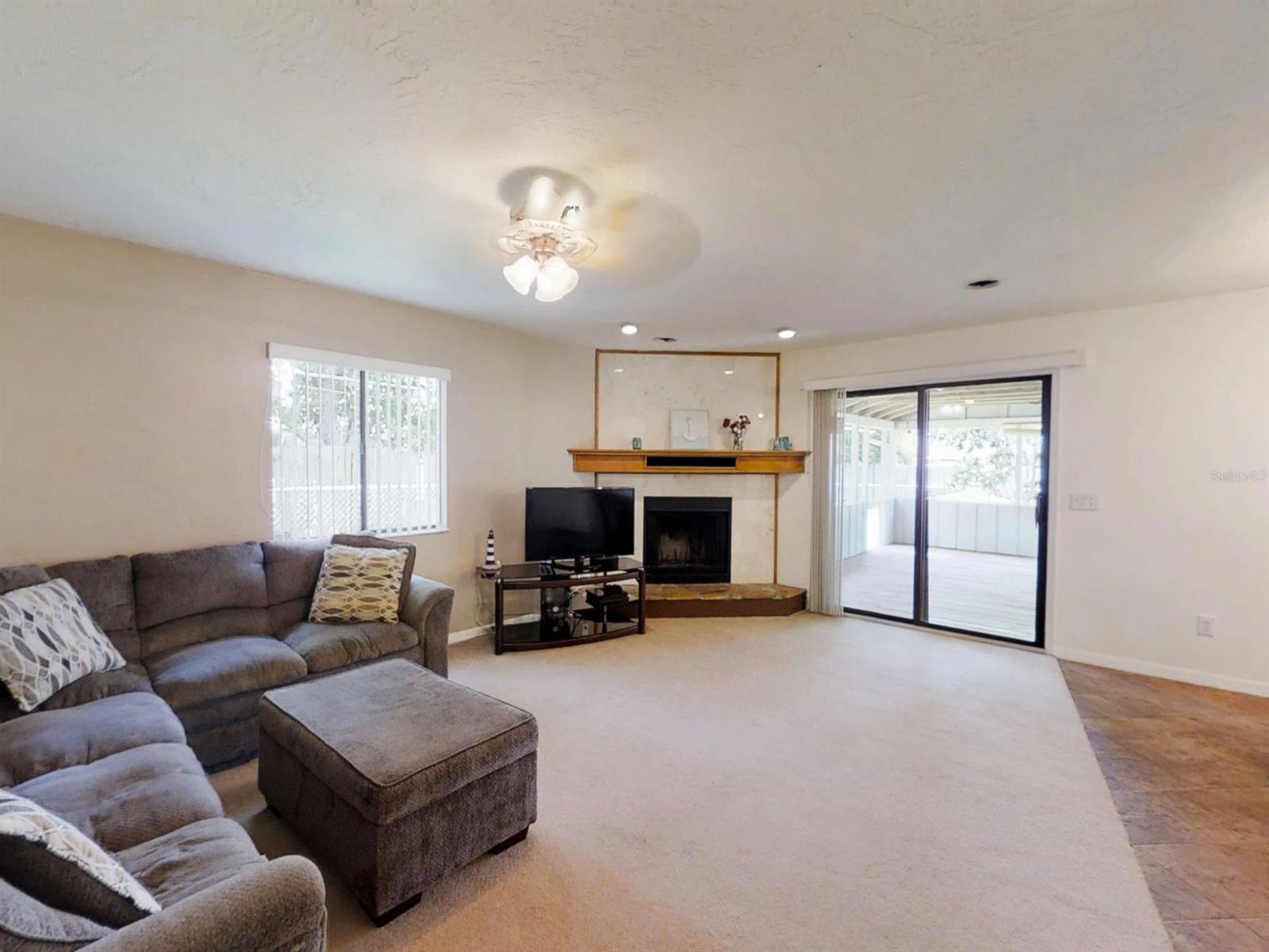 Florida Shores 01 - Residential