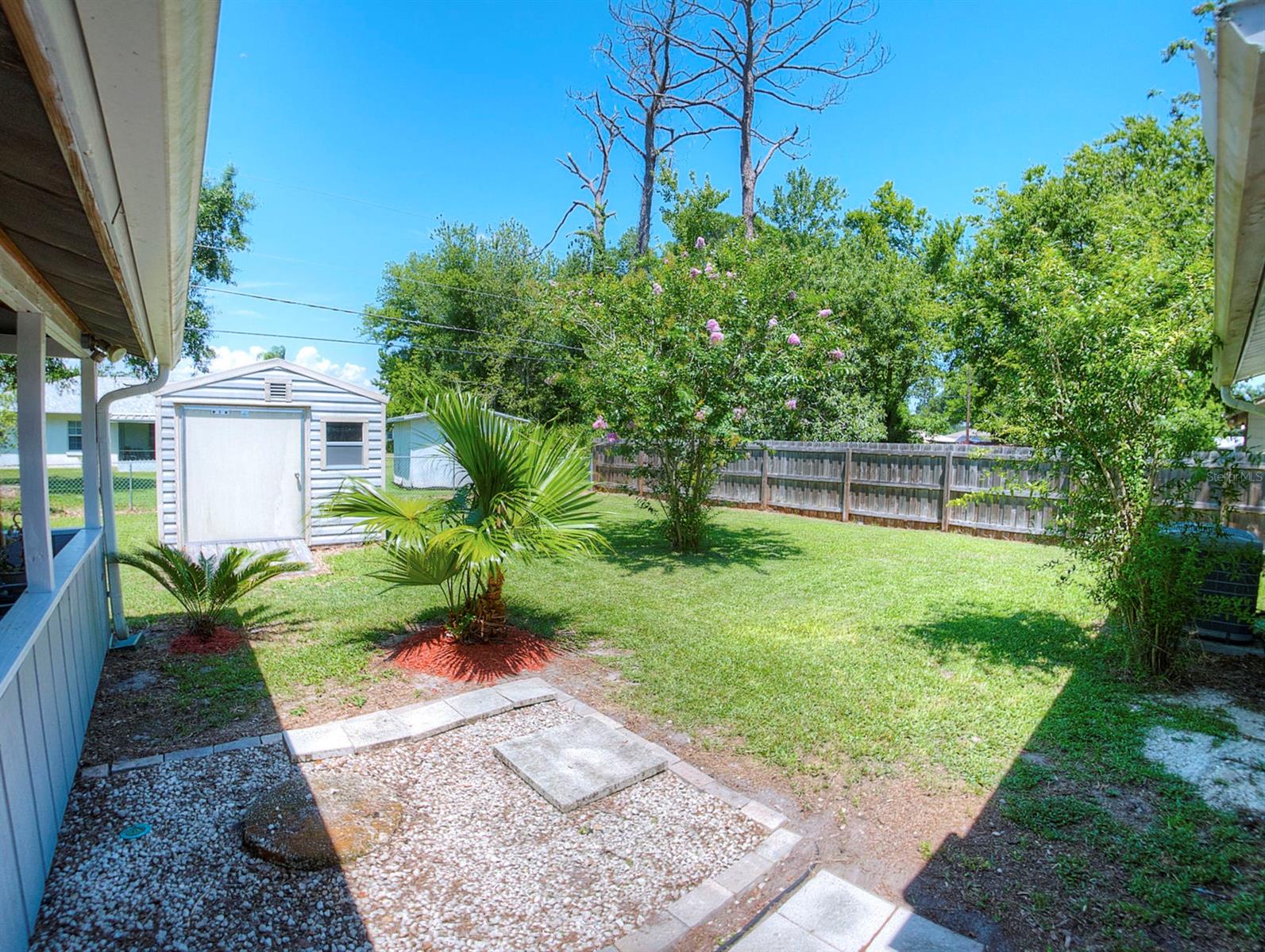 Florida Shores 01 - Residential