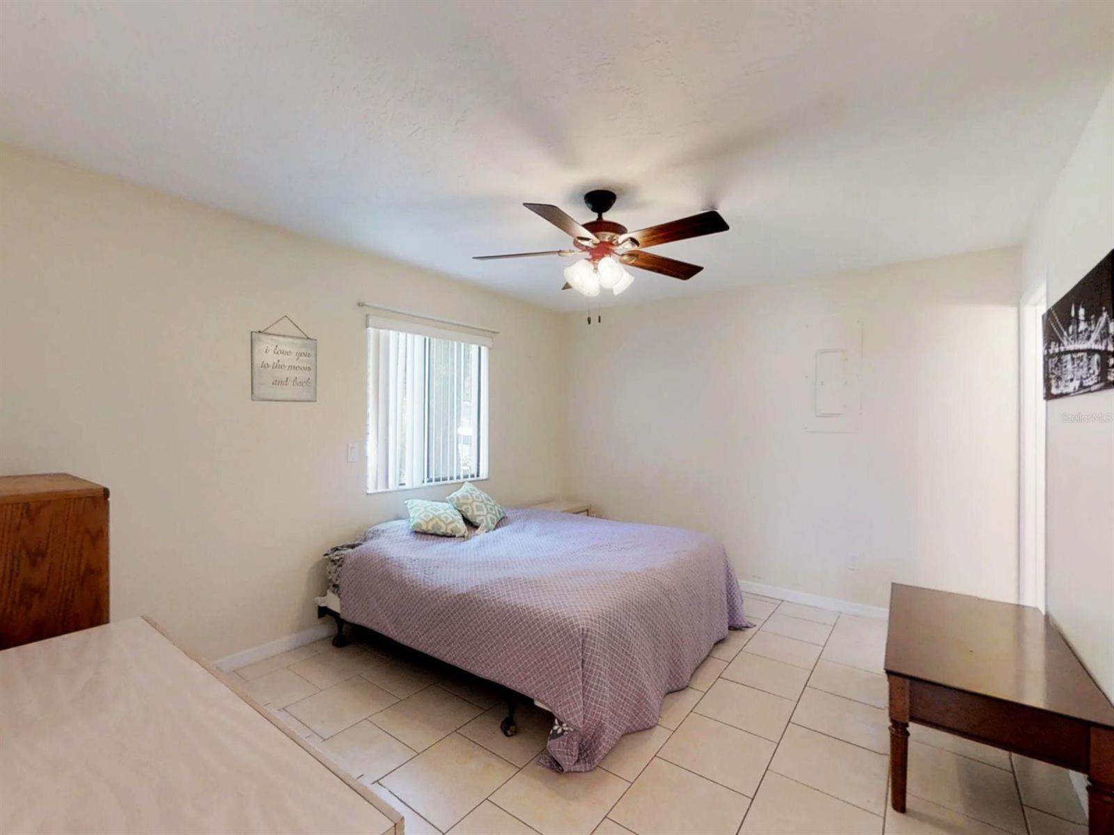 Florida Shores 01 - Residential