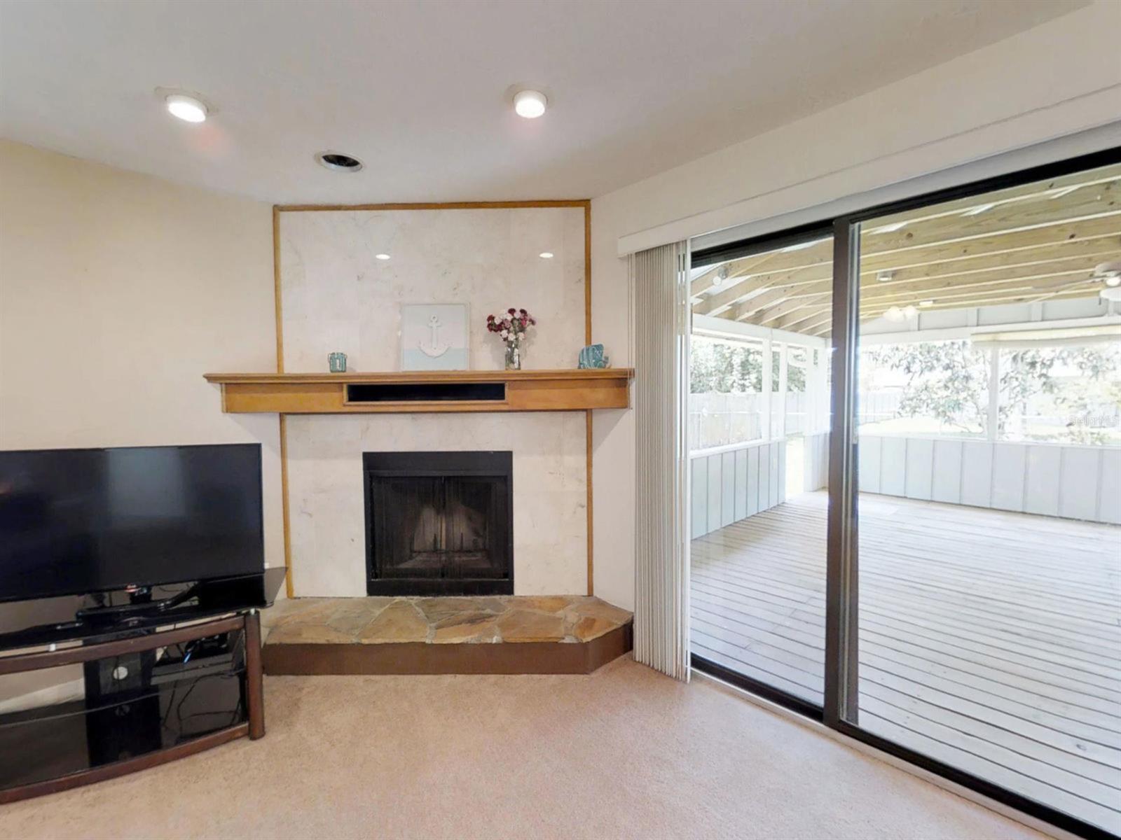 Florida Shores 01 - Residential