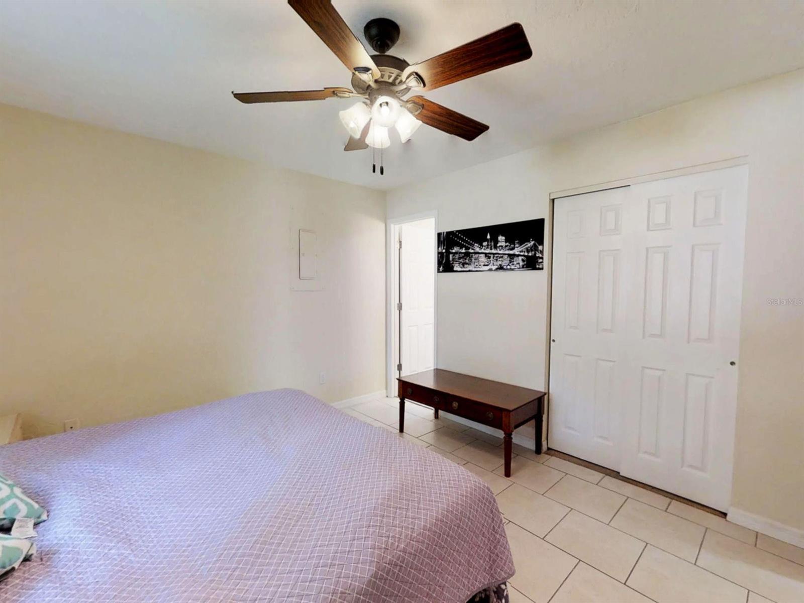 Florida Shores 01 - Residential