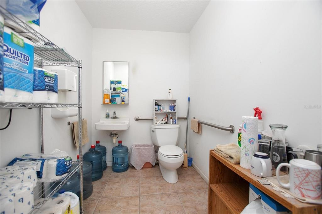 DELAND MUNICIPAL AIRPORT - Commercial Sale