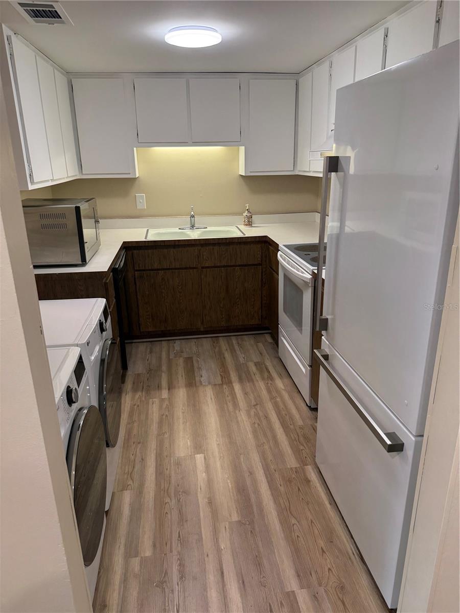 PALM CLUB CONDO - Residential