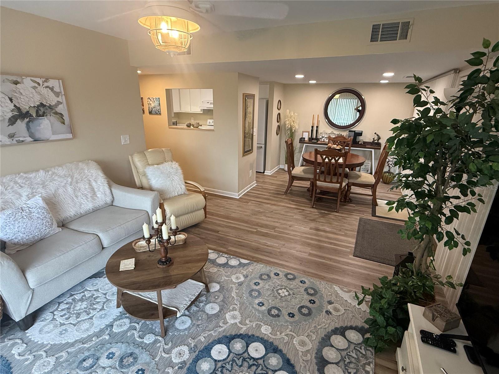 PALM CLUB CONDO - Residential