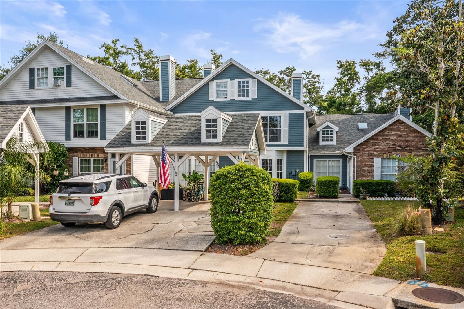 VILLAGE OF SOMERSET WOODS - Residential