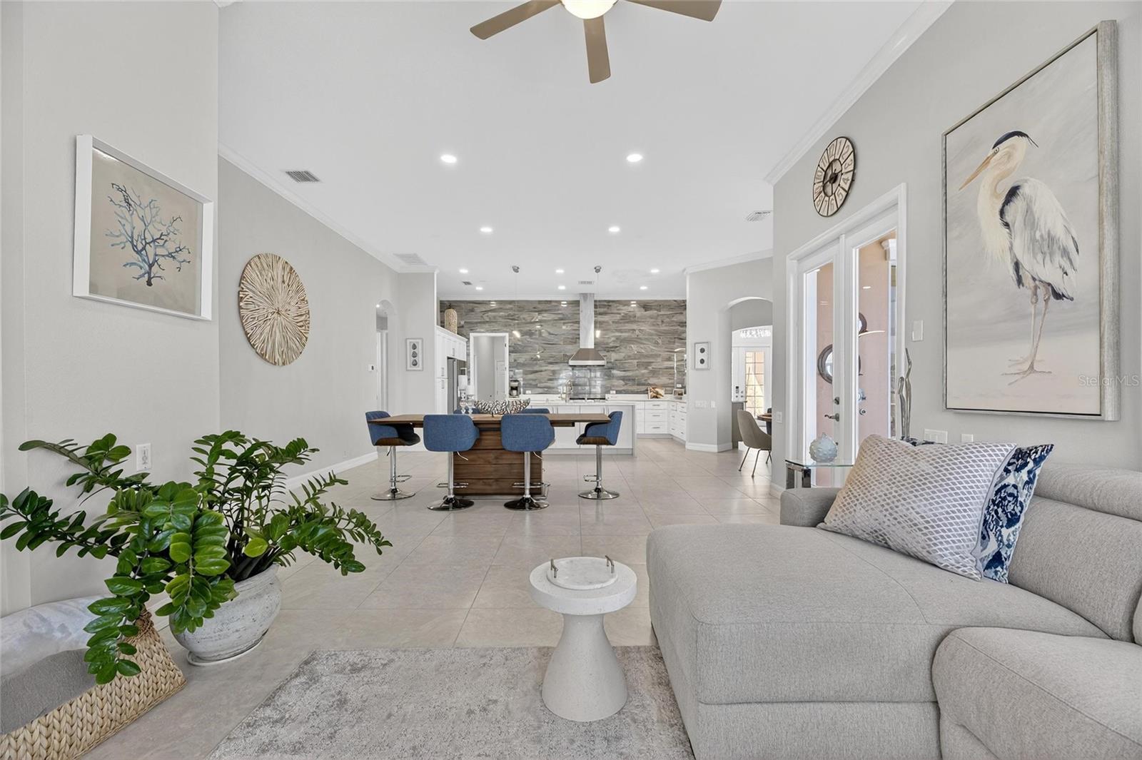 MIRABAY PH 3B-2 - Residential