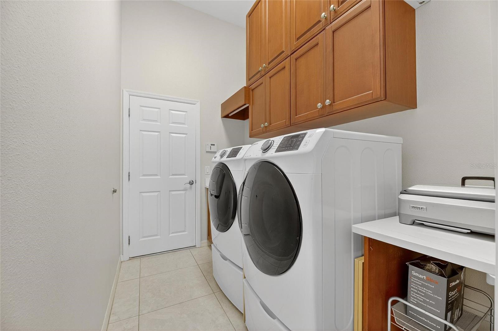 MIRABAY PH 3B-2 - Residential