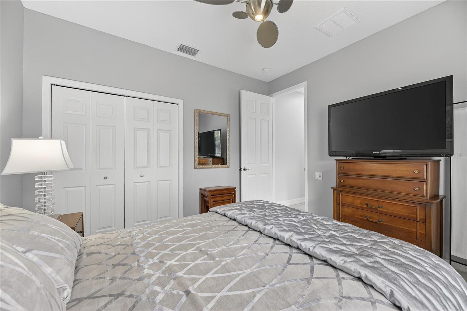 MIRABAY PH 3B-2 - Residential