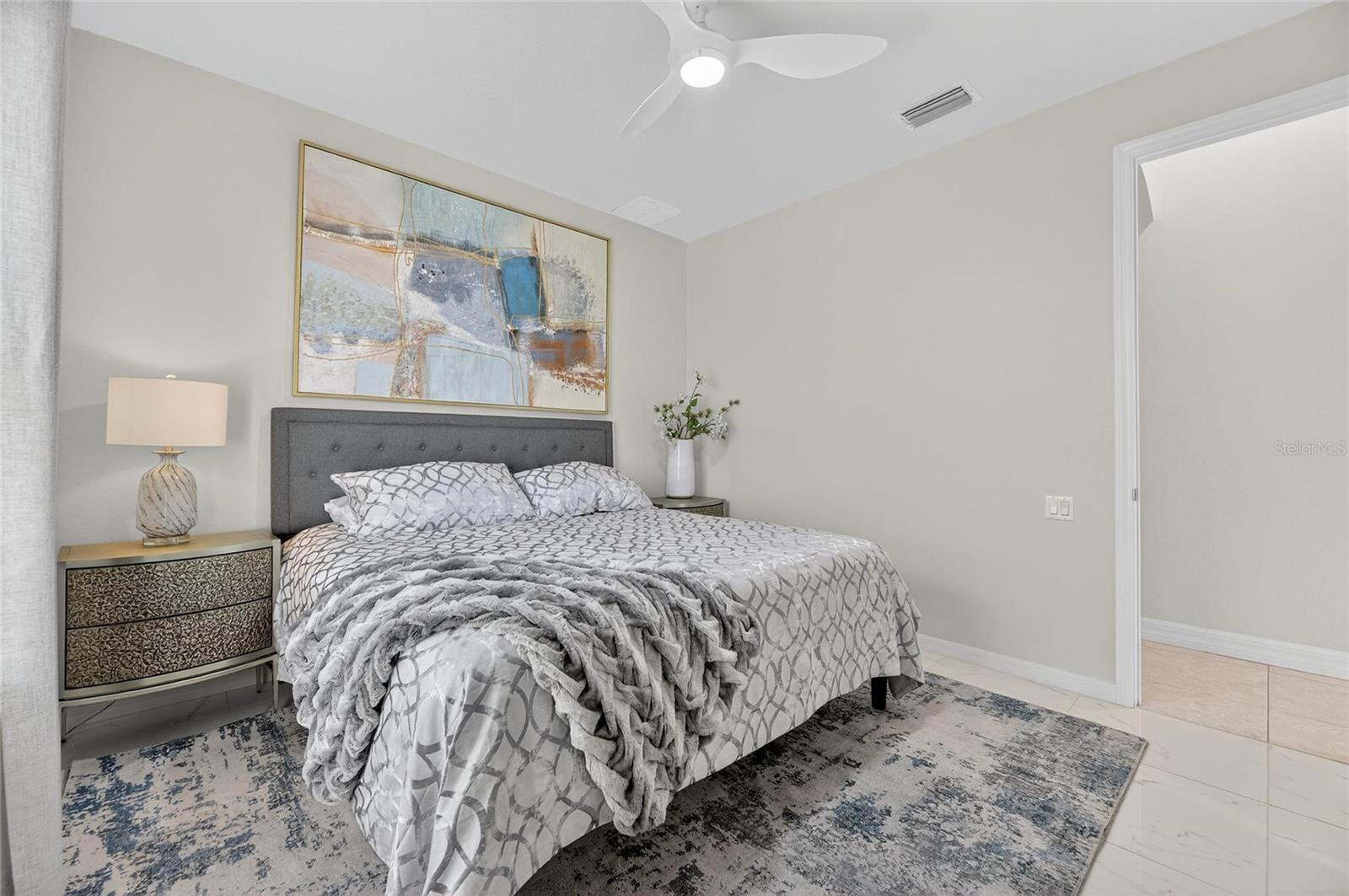 MIRABAY PH 3B-2 - Residential