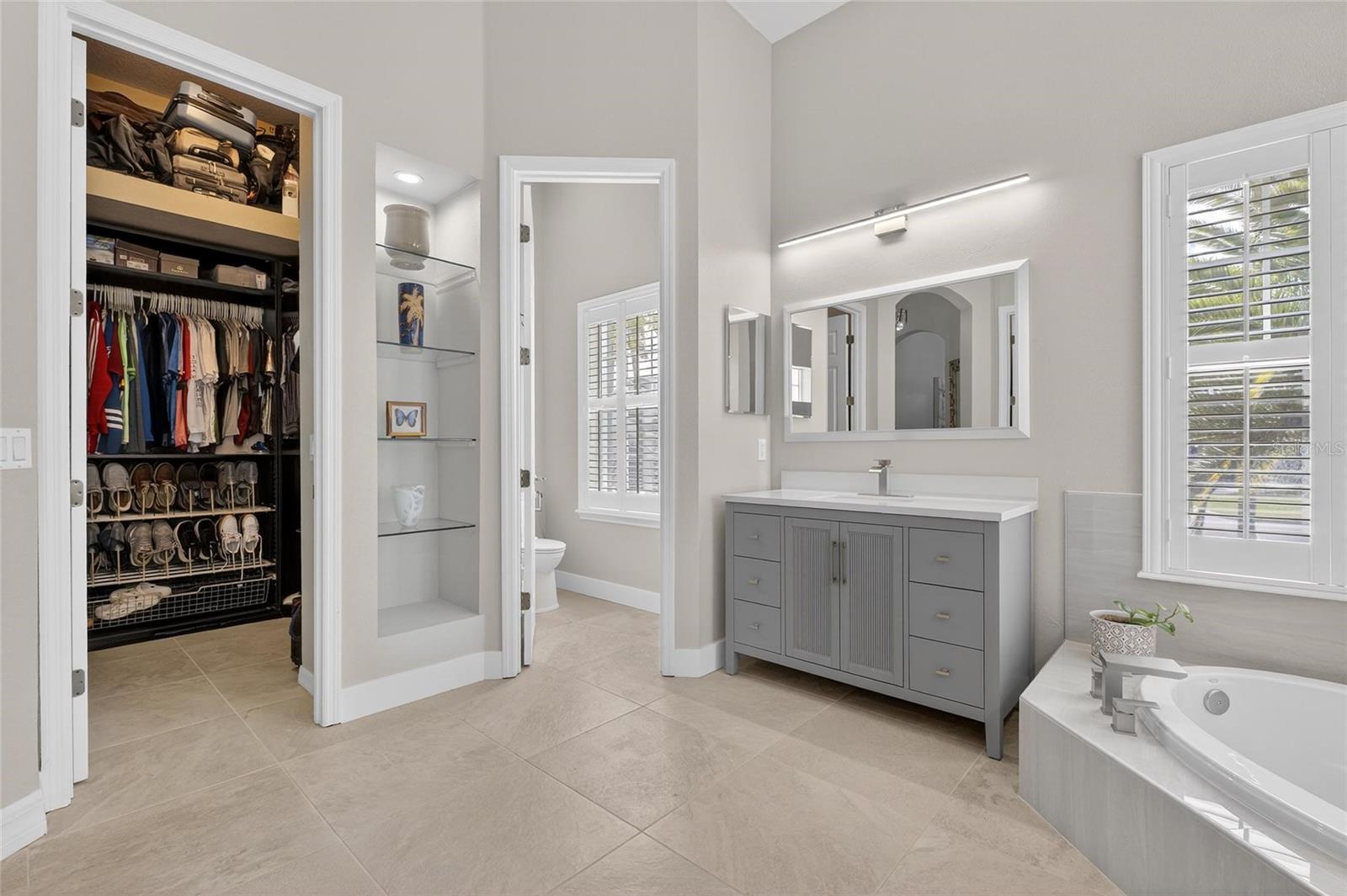 MIRABAY PH 3B-2 - Residential