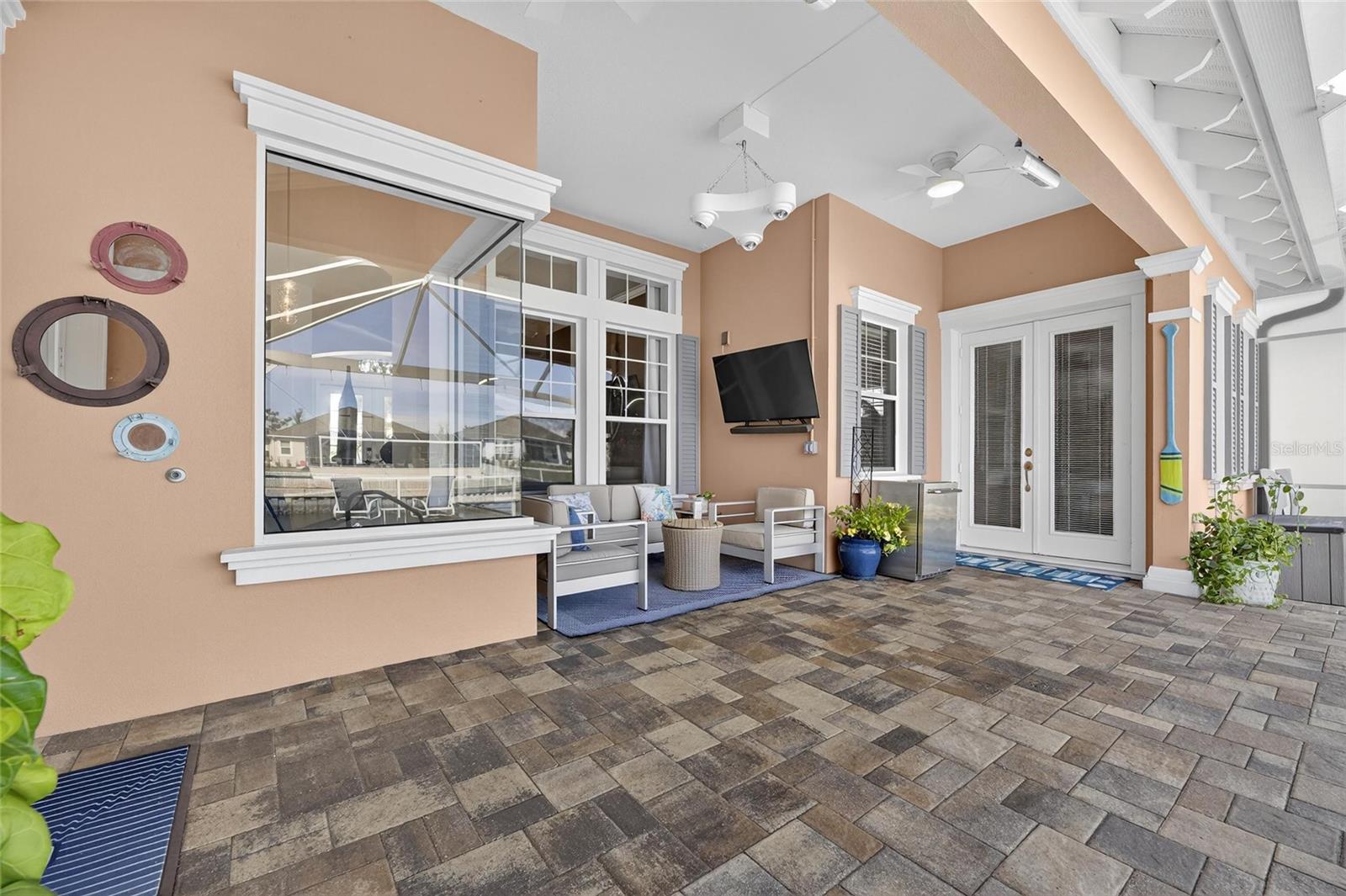 MIRABAY PH 3B-2 - Residential