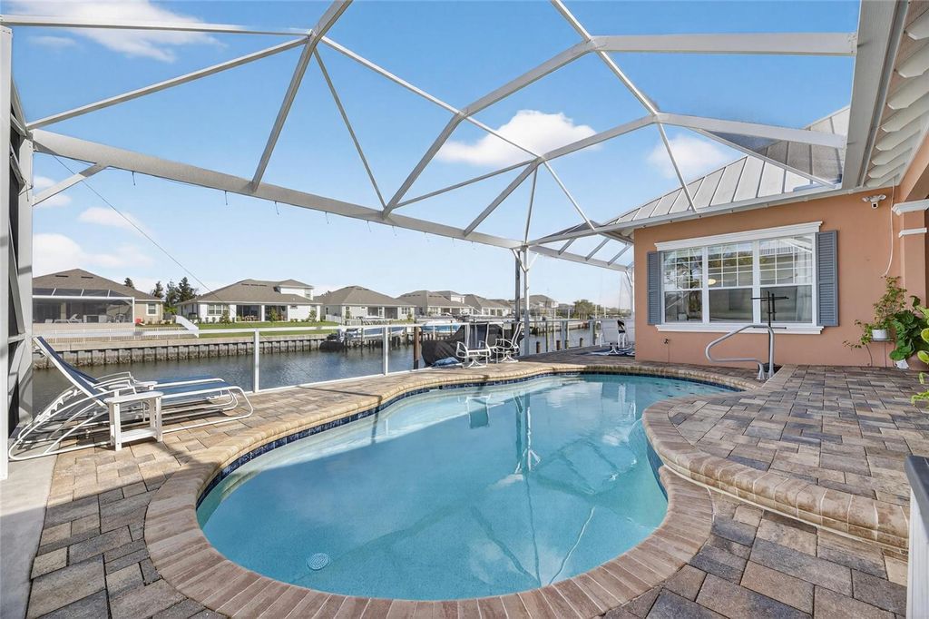 Photo of 719 Islebay Drive, Apollo Beach, FL 33572 (MLS # TB8450829)