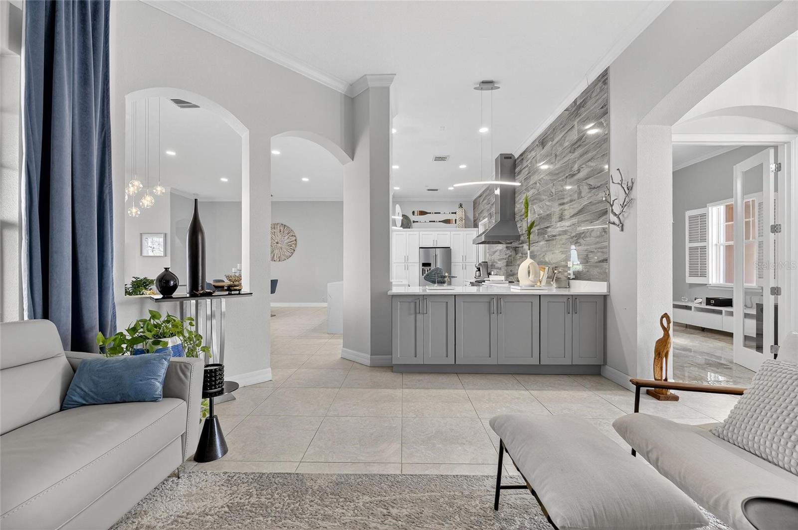 MIRABAY PH 3B-2 - Residential