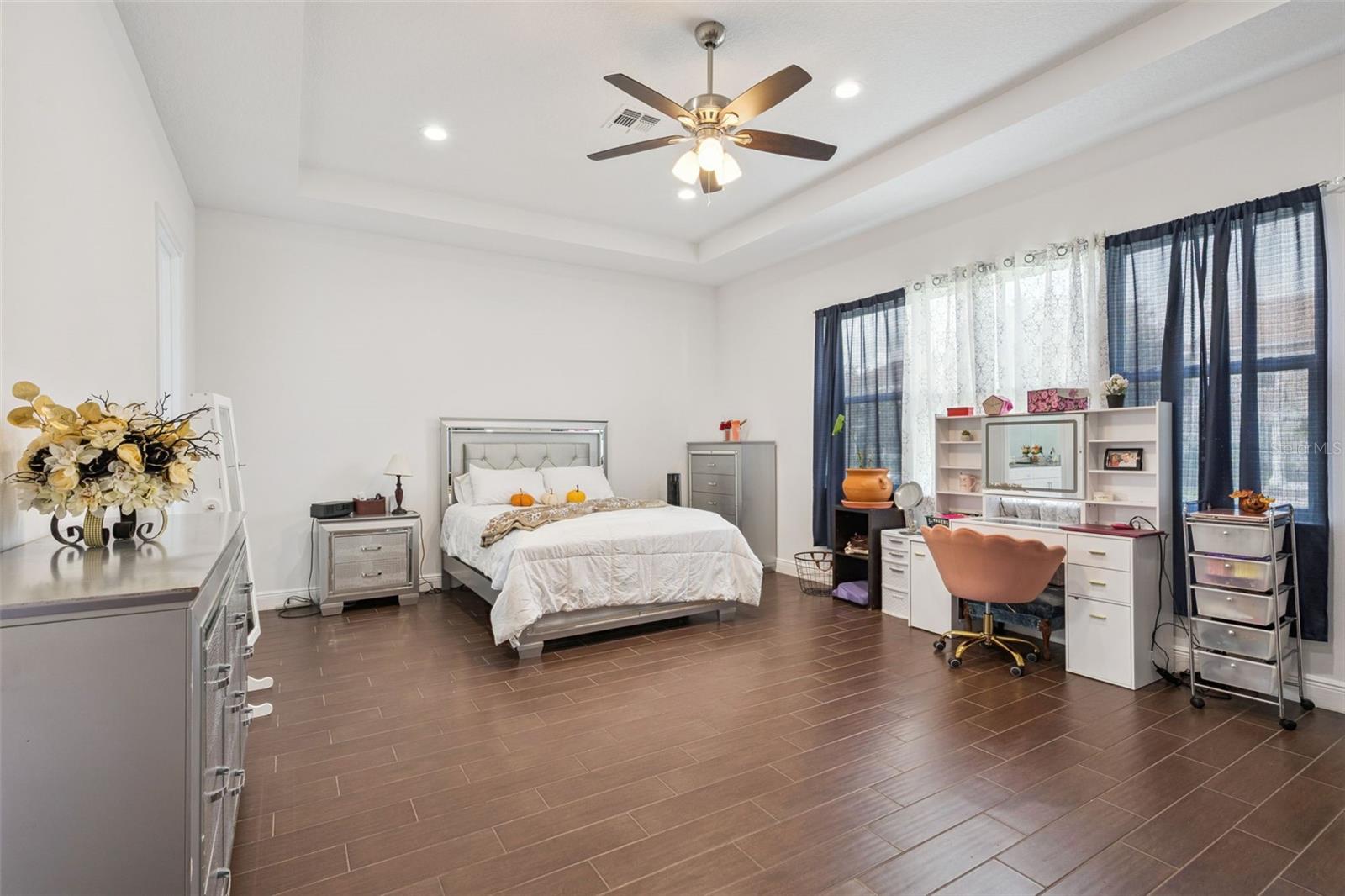 TRAFALGAR VILLAGE PH 3 - Residential