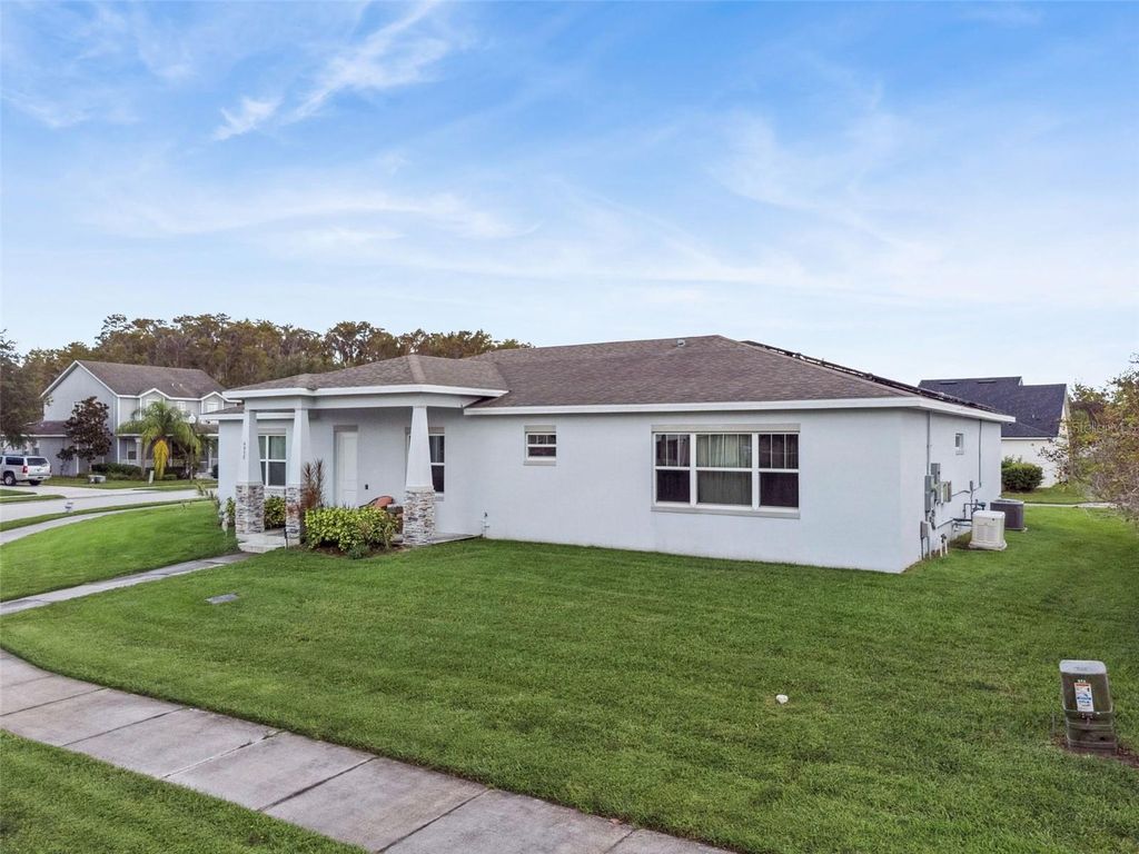 Photo of 4950 Pall Mall Street E, Kissimmee, FL 34758 (MLS # O6359937)