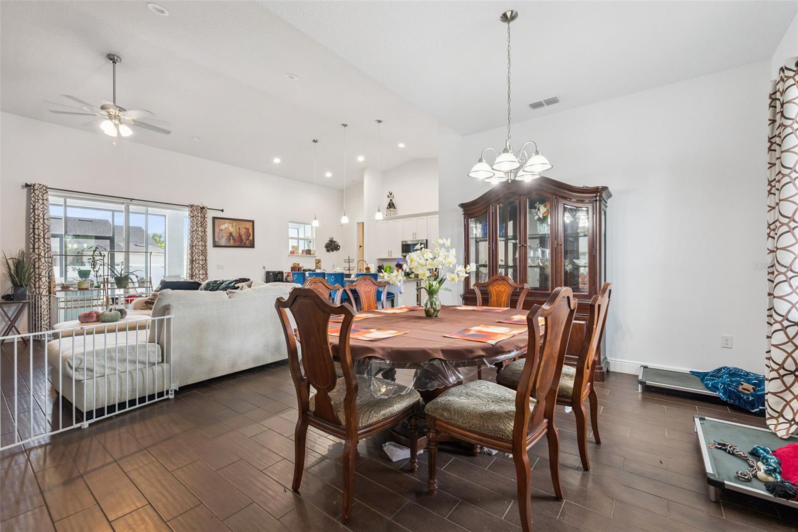 TRAFALGAR VILLAGE PH 3 - Residential