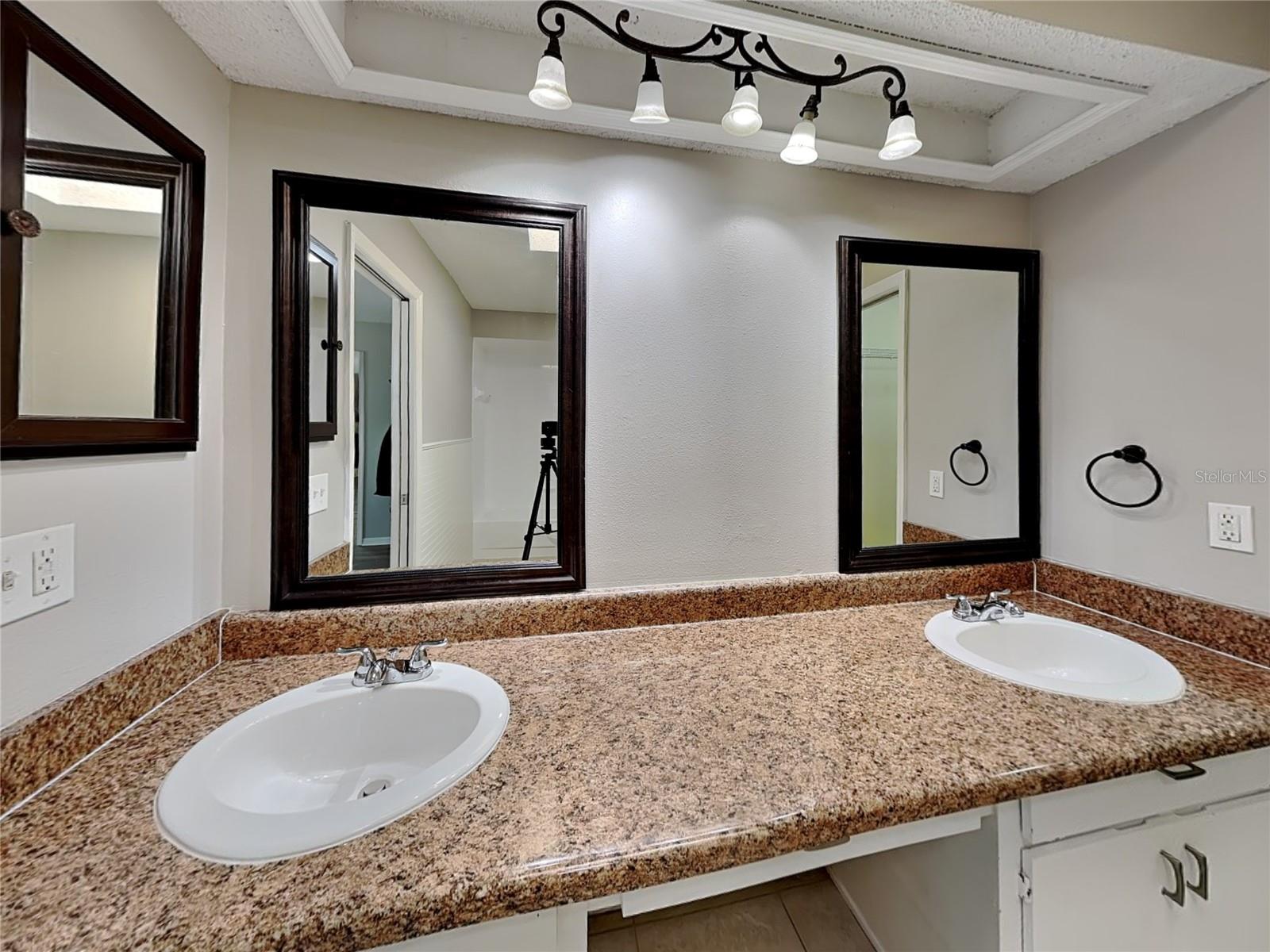 SPRING HILL - Residential Lease