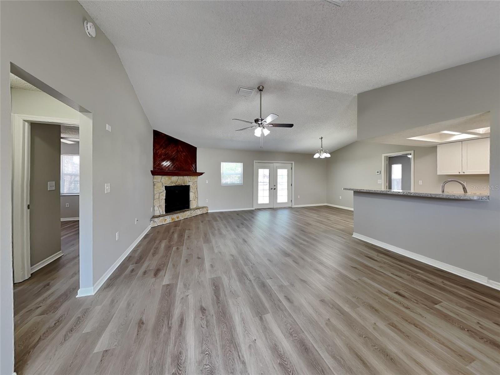 SPRING HILL - Residential Lease