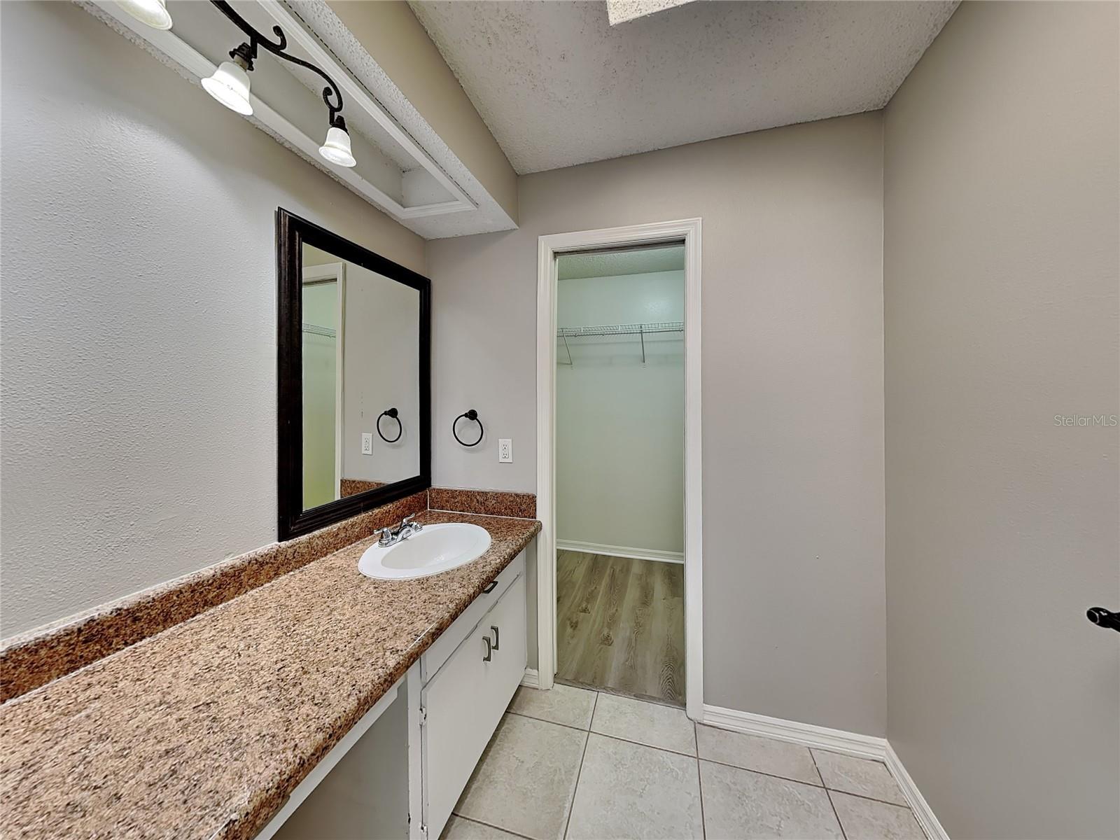 SPRING HILL - Residential Lease