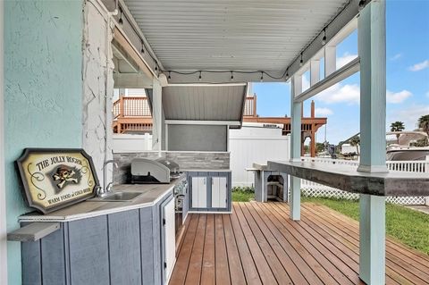 A home in HERNANDO BEACH