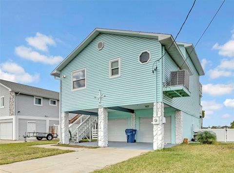 A home in HERNANDO BEACH