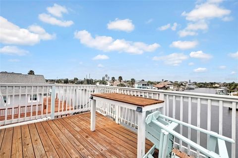 A home in HERNANDO BEACH