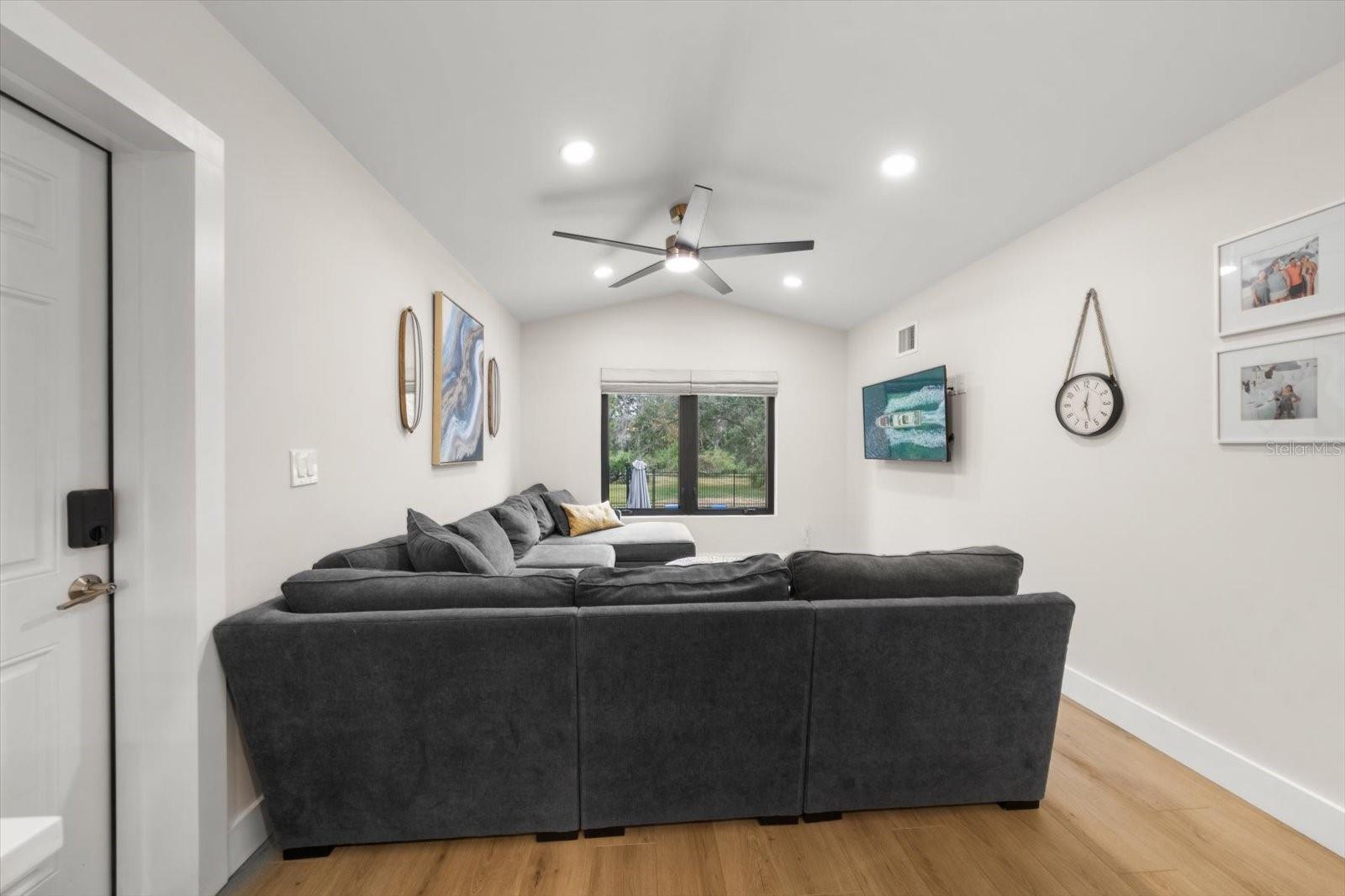 DUNEDIN ISLES 1 - Residential