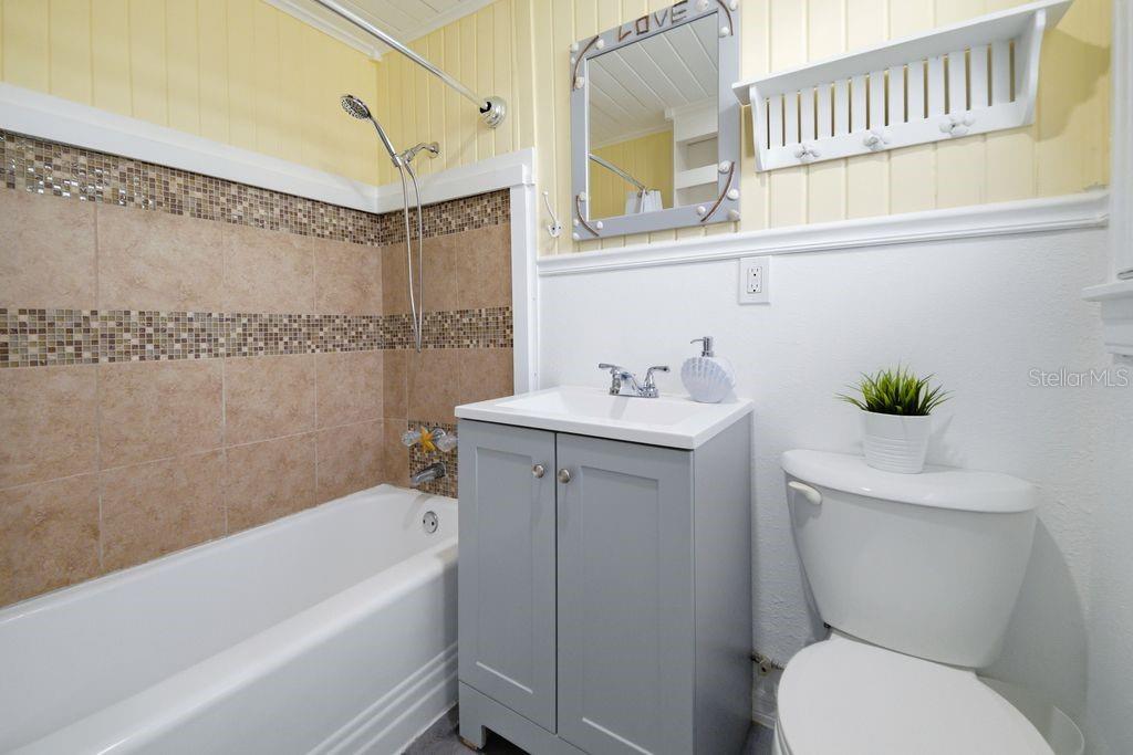 PAGES REP OF MITCHELLS BEACH - Residential Lease