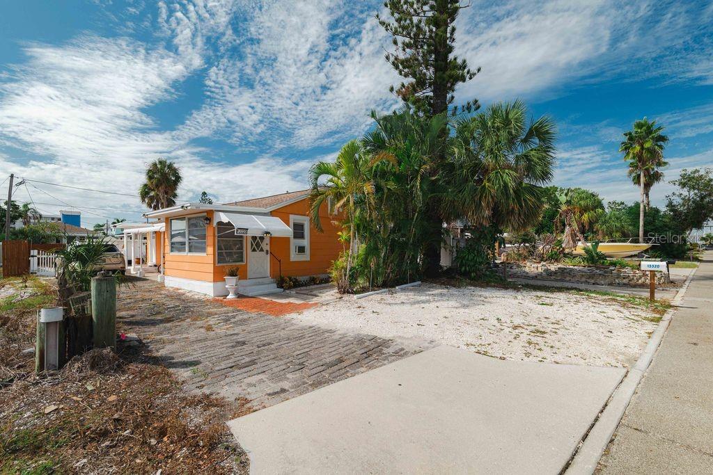 PAGES REP OF MITCHELLS BEACH - Residential Lease