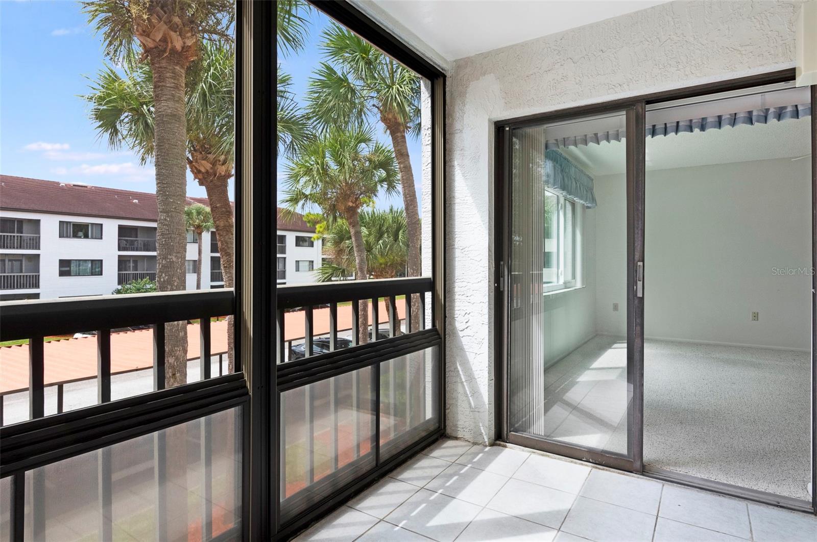 INVERNESS CONDO - Residential
