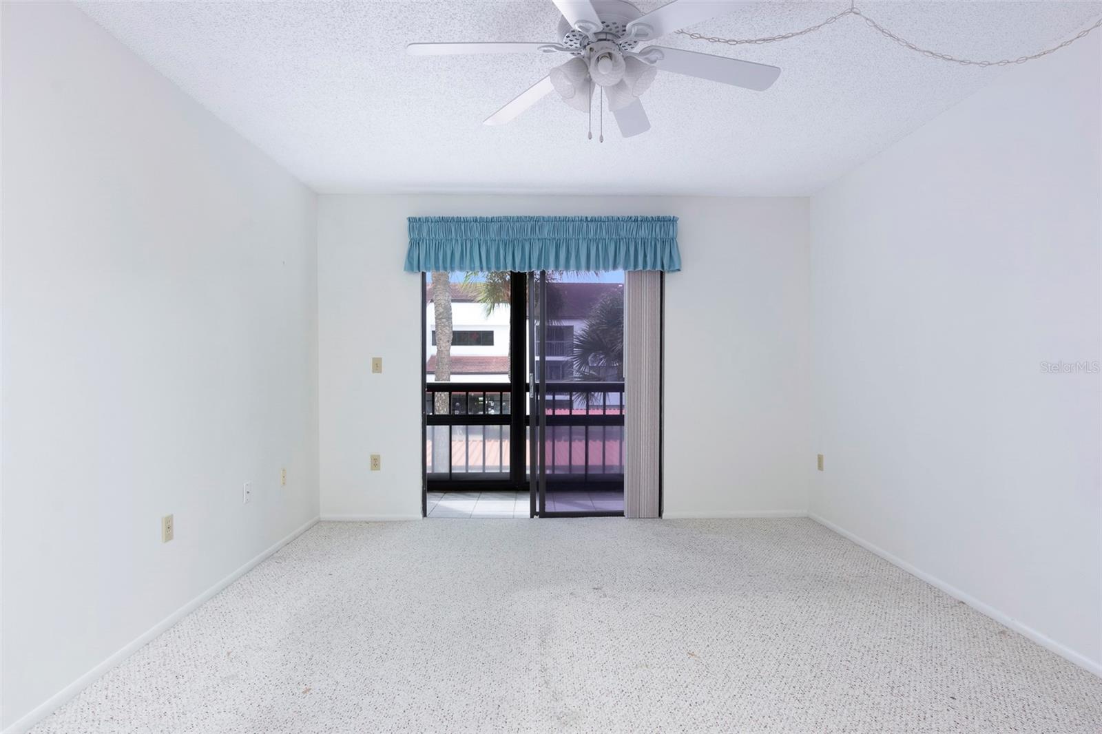 INVERNESS CONDO - Residential