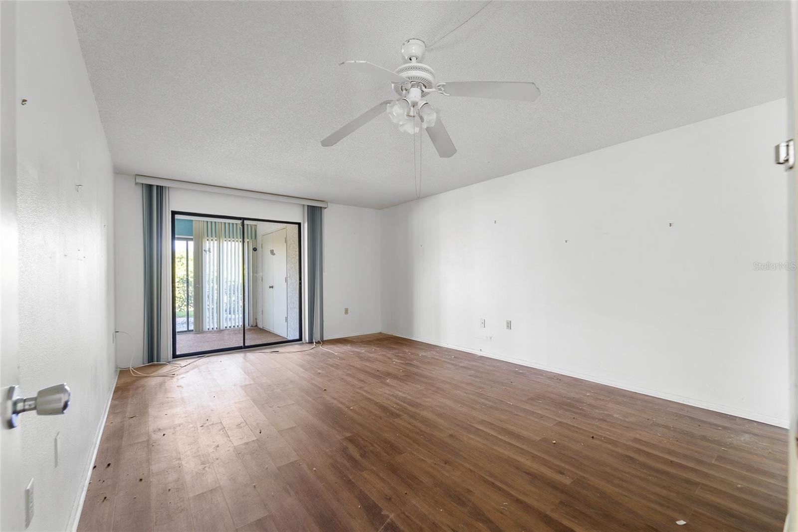 SPRING LAKES III - Residential