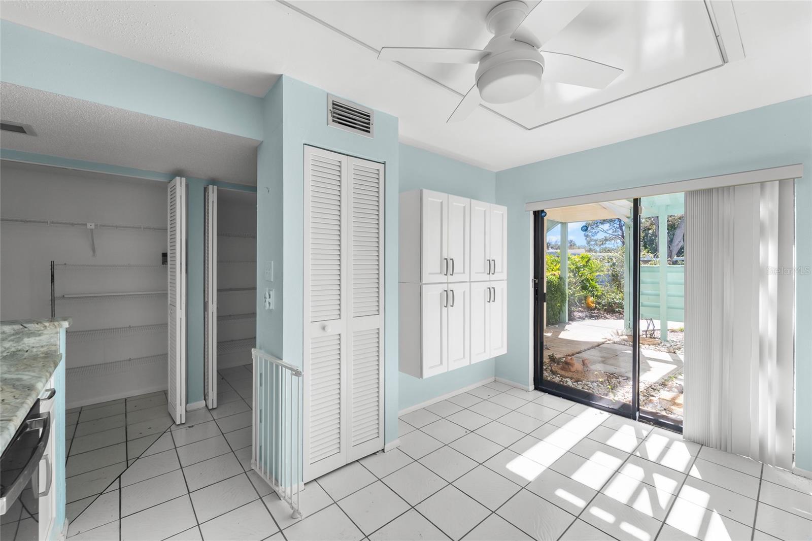 SPRING LAKES III - Residential