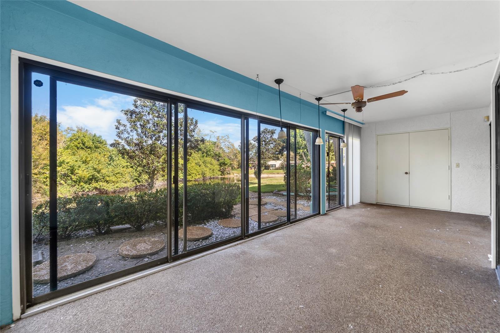 SPRING LAKES III - Residential